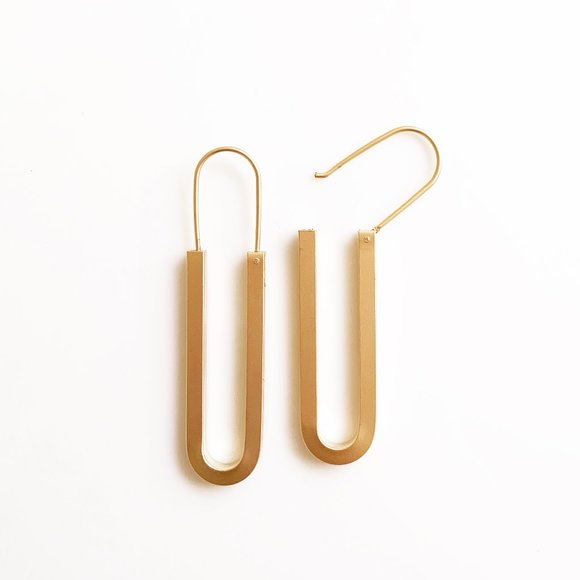 U Shape  Hoop Earrings 14k Gold Plated - Picture 3 of 8